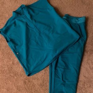 Large Teal Figs Scrub set